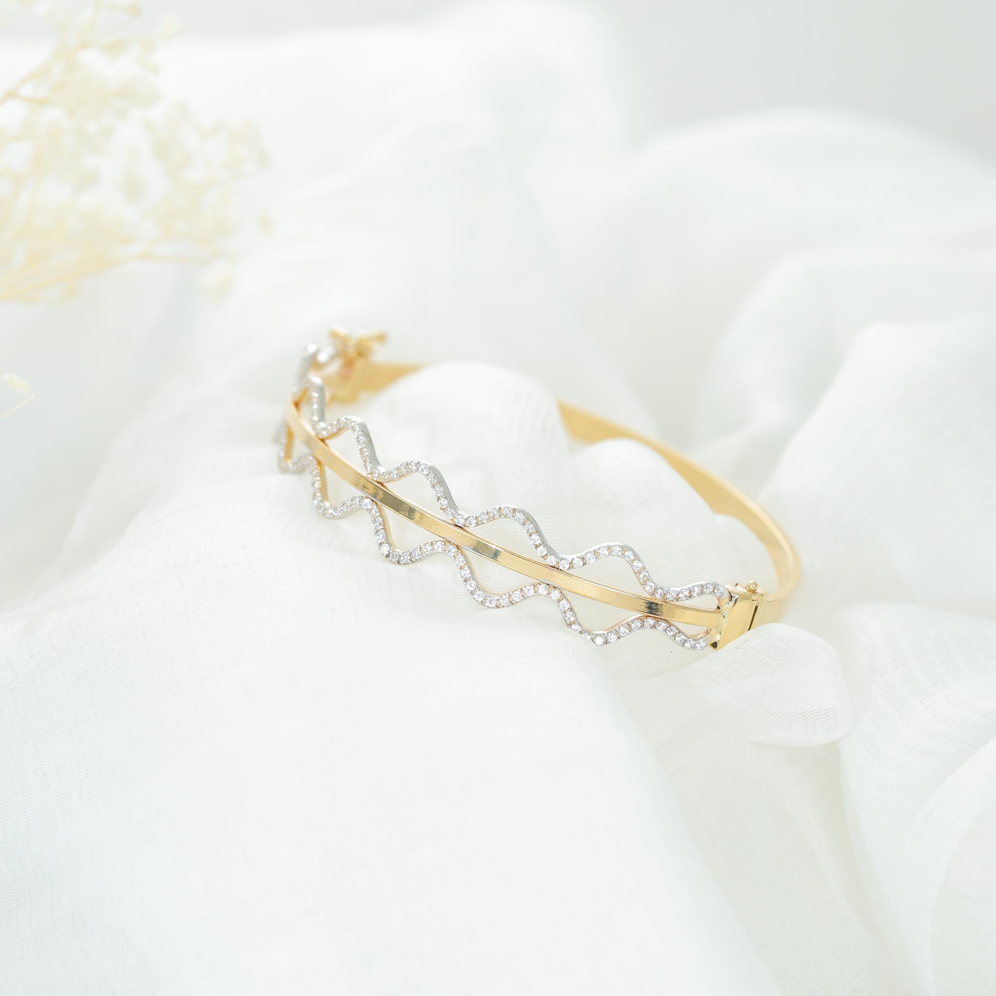 9ct Yellow Gold Cubic Zirconia Waved Bangle