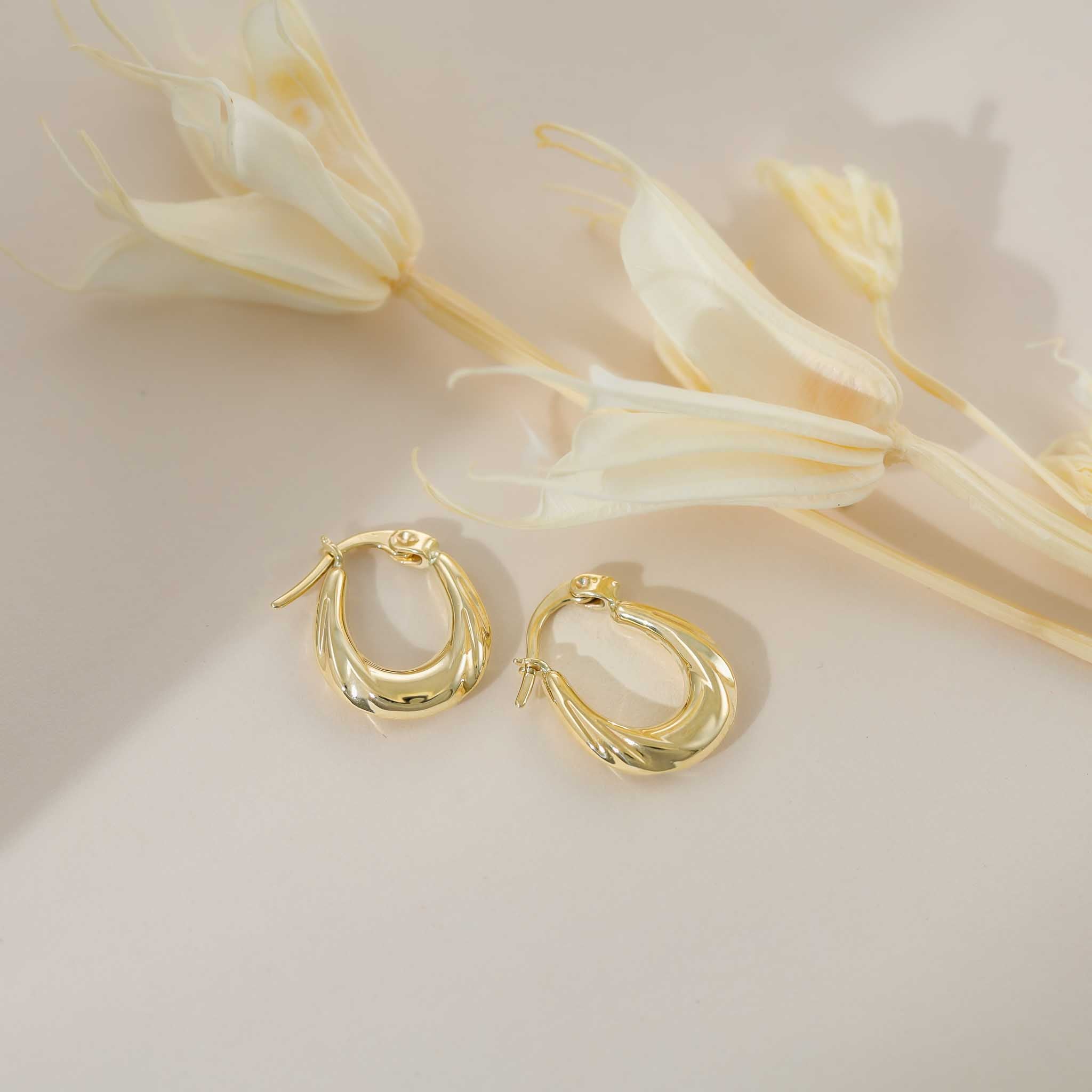 9ct Yellow Gold Huggie Hoop Earrings
