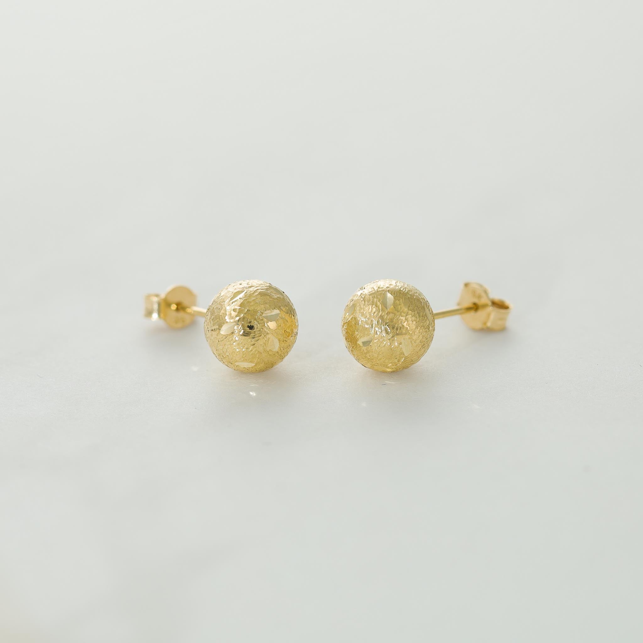 9ct Yellow Gold Ball Stud Earrings - 9mm