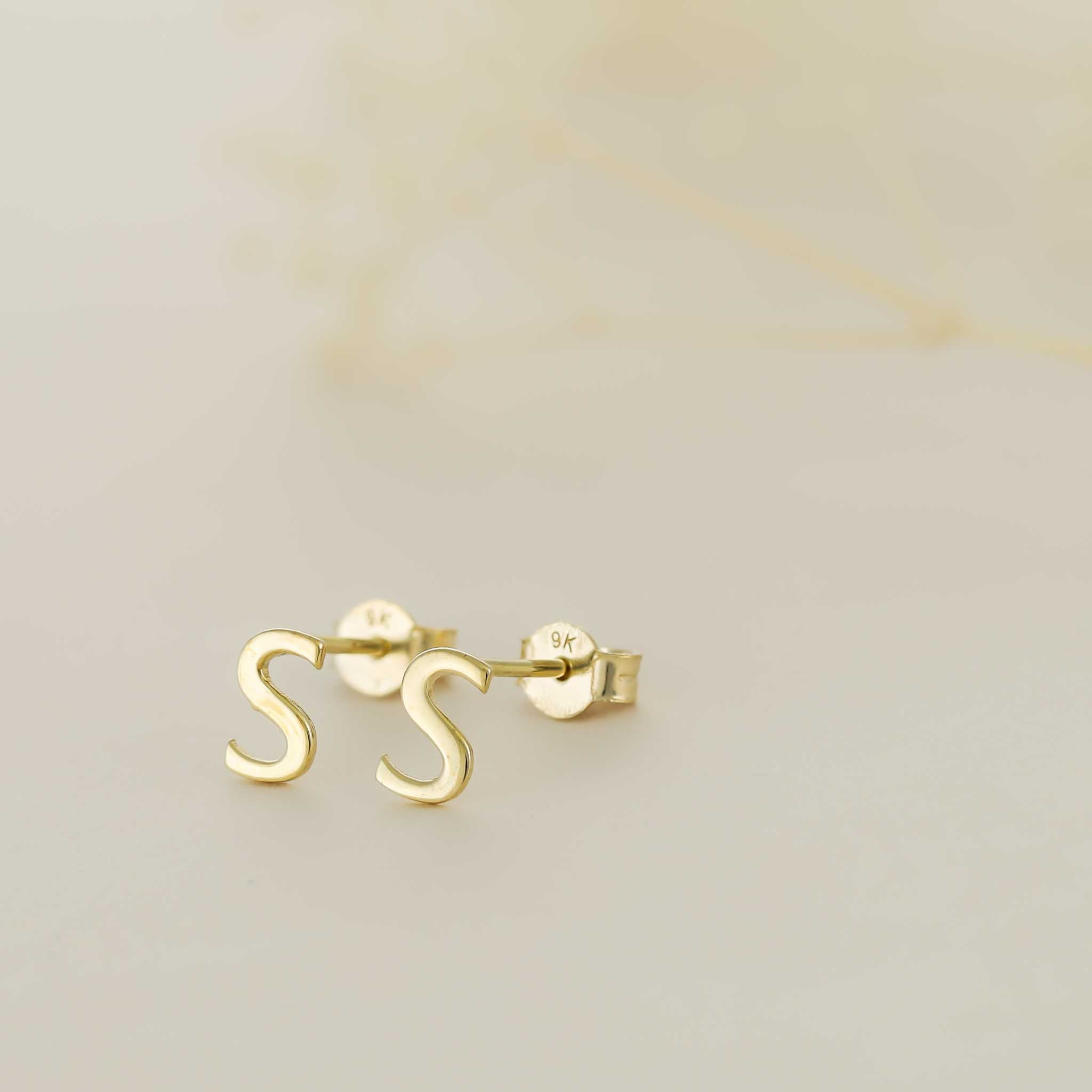 9ct Yellow Gold Stud Earrings - Letter S