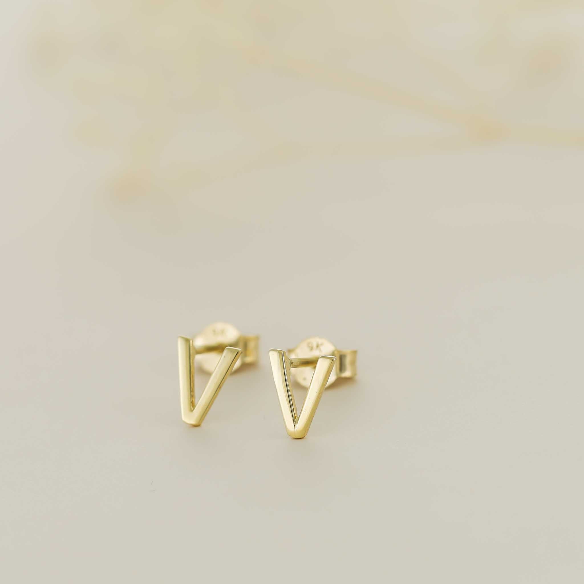 9ct Yellow Gold Initial Stud Earrings - Letter V