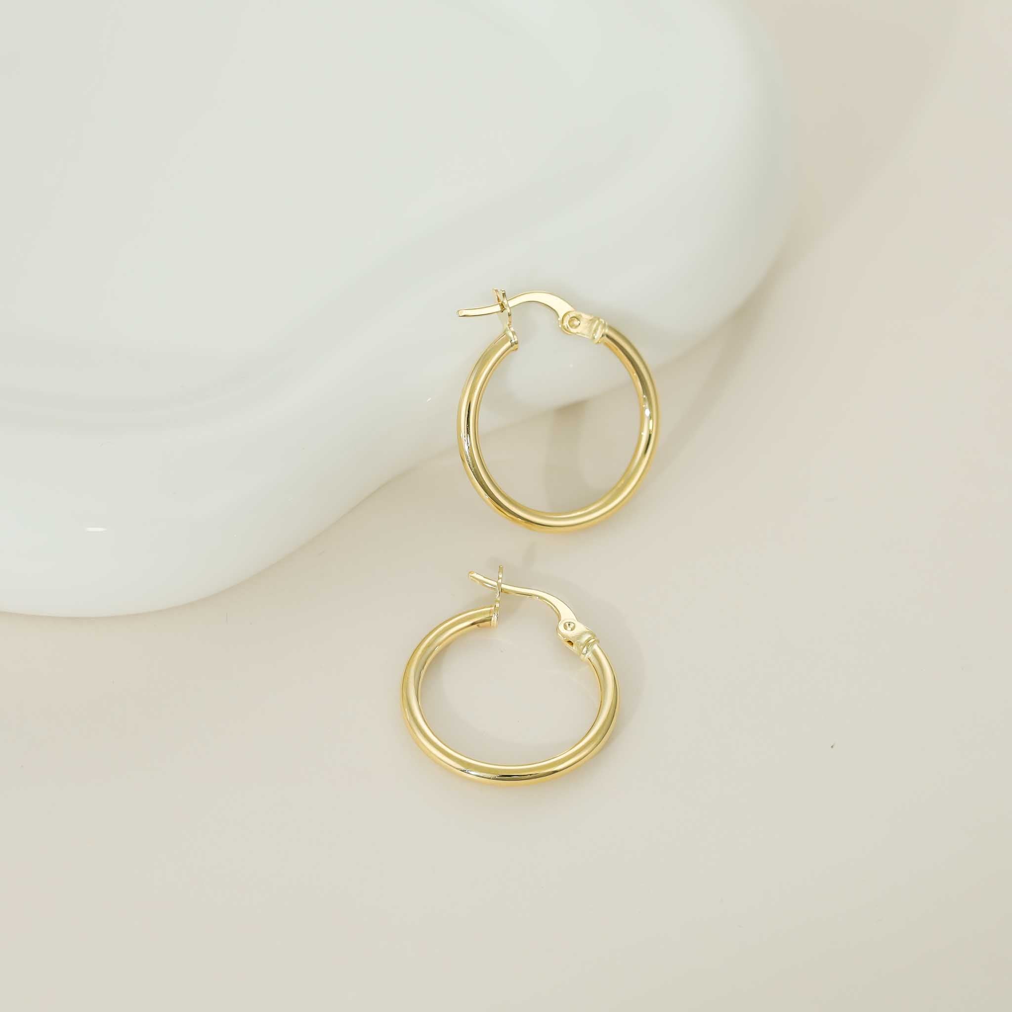 14ct Yellow Gold Small Hoop Earrings