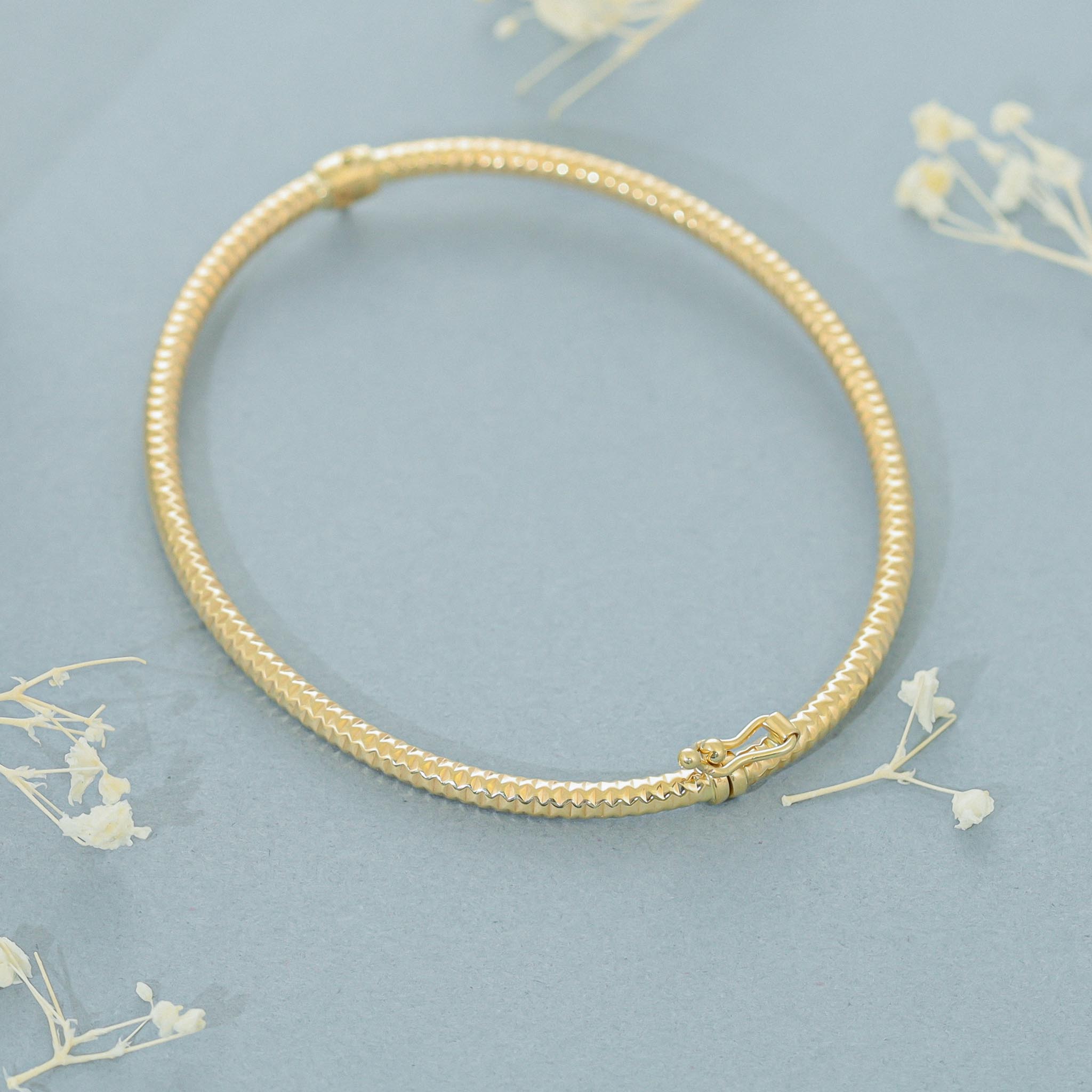 9ct Yellow Gold Textured Bangle
